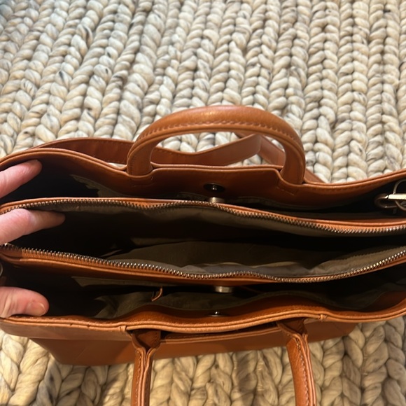 Matt & Nat Brown Bag - Picture 2 of 5